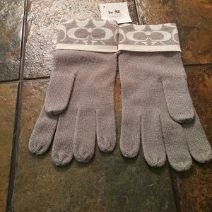 Coach knit gloves #F81984
